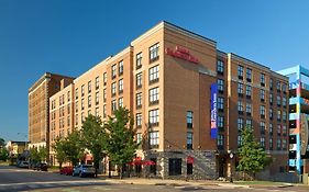 Hilton Garden Inn Bloomington